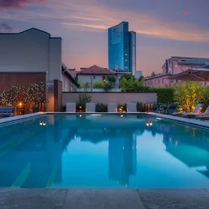 Crowne Plaza By Ihg **** Mediolan